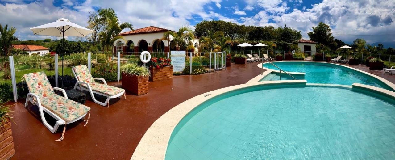 Hotel Estrella Del Monte อาร์เมเนีย ภายนอก รูปภาพ