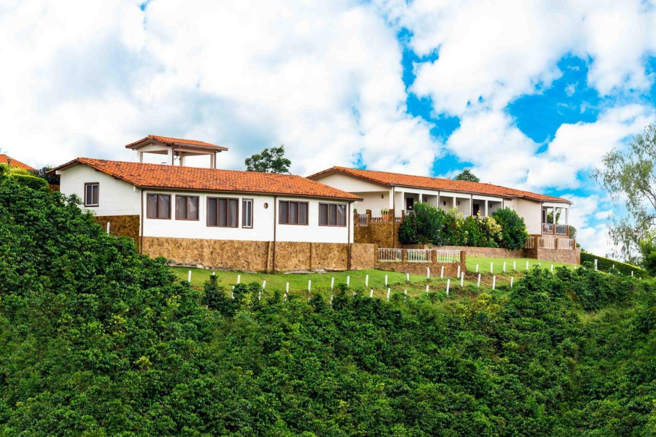 Hotel Estrella Del Monte อาร์เมเนีย ภายนอก รูปภาพ