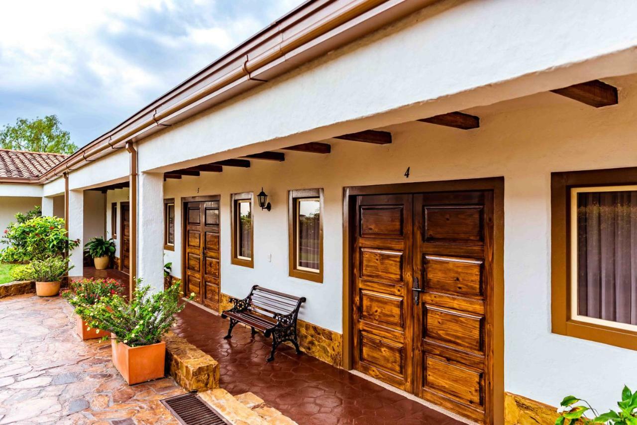 Hotel Estrella Del Monte อาร์เมเนีย ภายนอก รูปภาพ