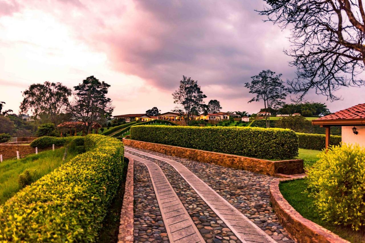 Hotel Estrella Del Monte อาร์เมเนีย ภายนอก รูปภาพ