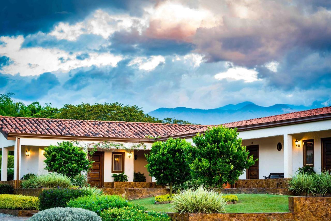Hotel Estrella Del Monte อาร์เมเนีย ภายนอก รูปภาพ
